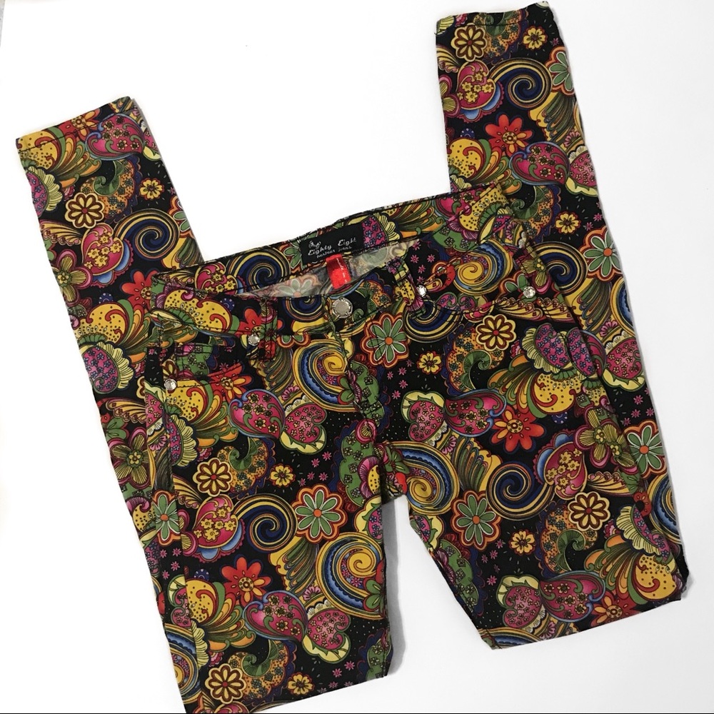 Eighty Eight Perfect Jean in Retro Colorful Design